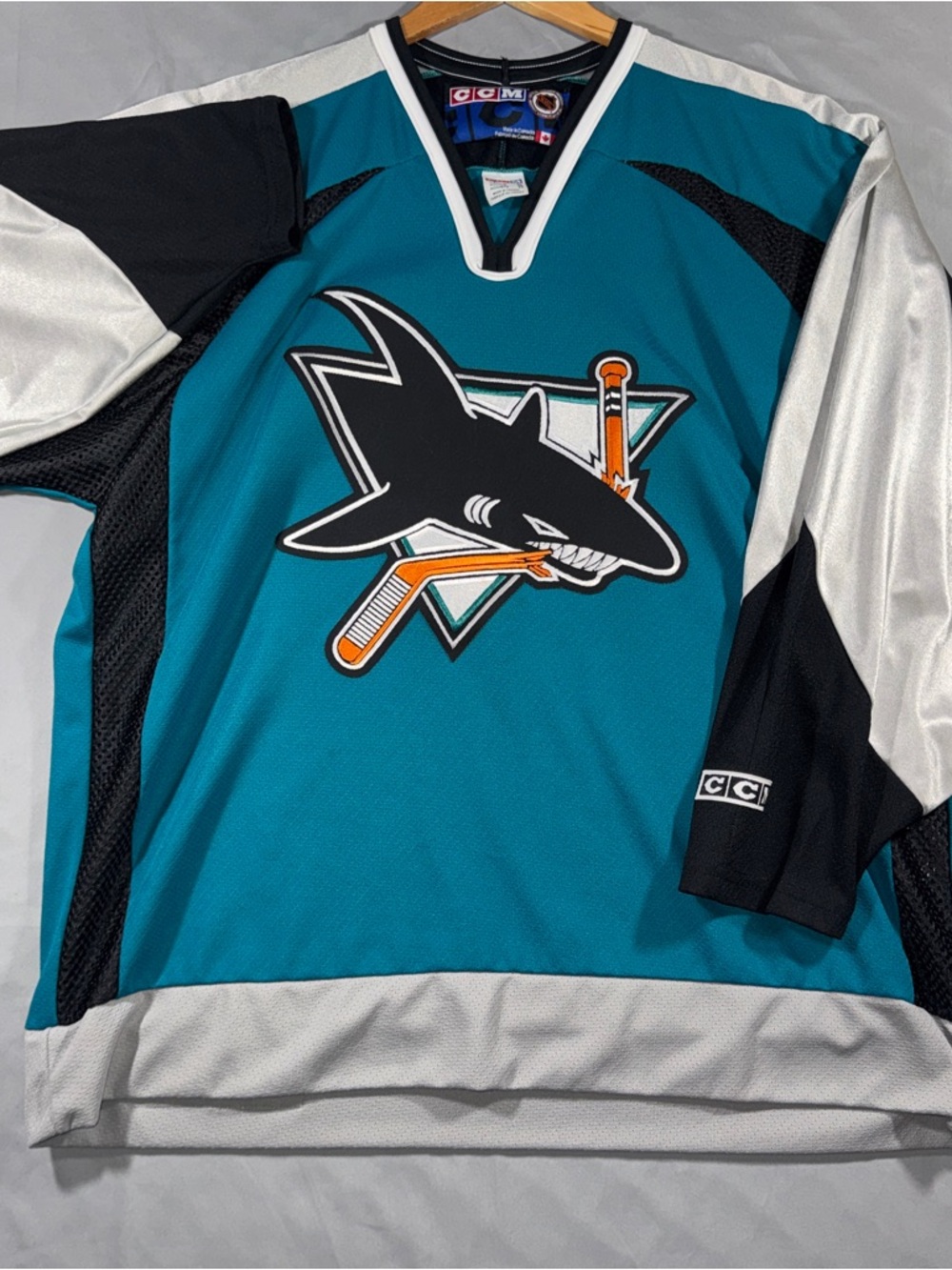 Vintage CCM San Jose Sharks NHL Hockey Jersey Size XL